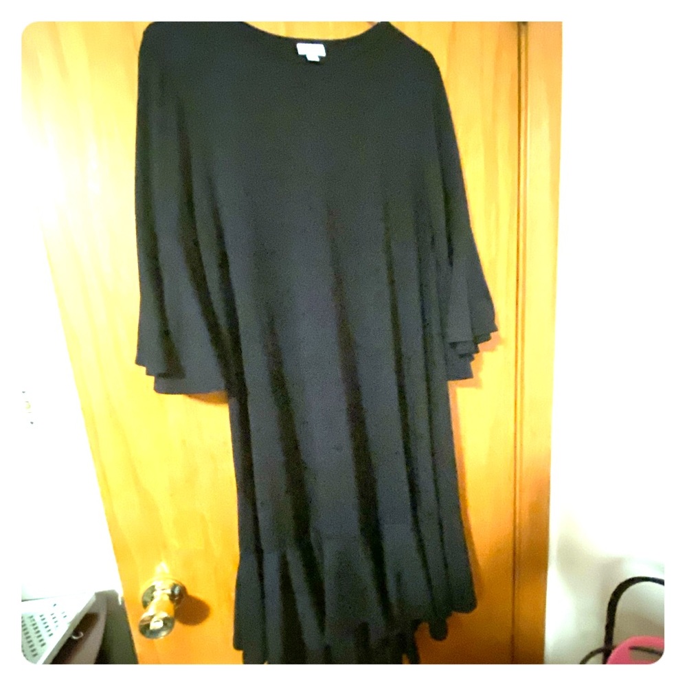 Large maurine solid black used